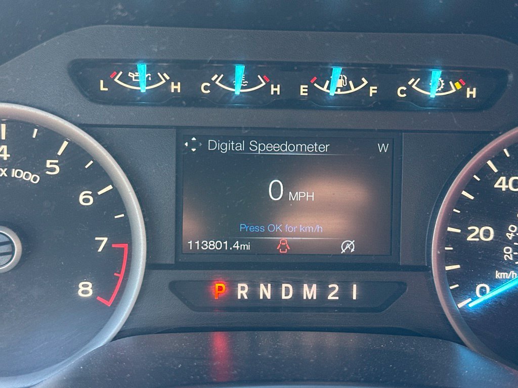 Used 2019 Silver Ford XLT image 2