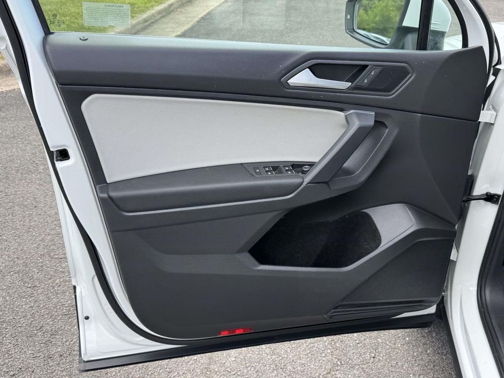 2019 Volkswagen Tiguan SE - Photo 26
