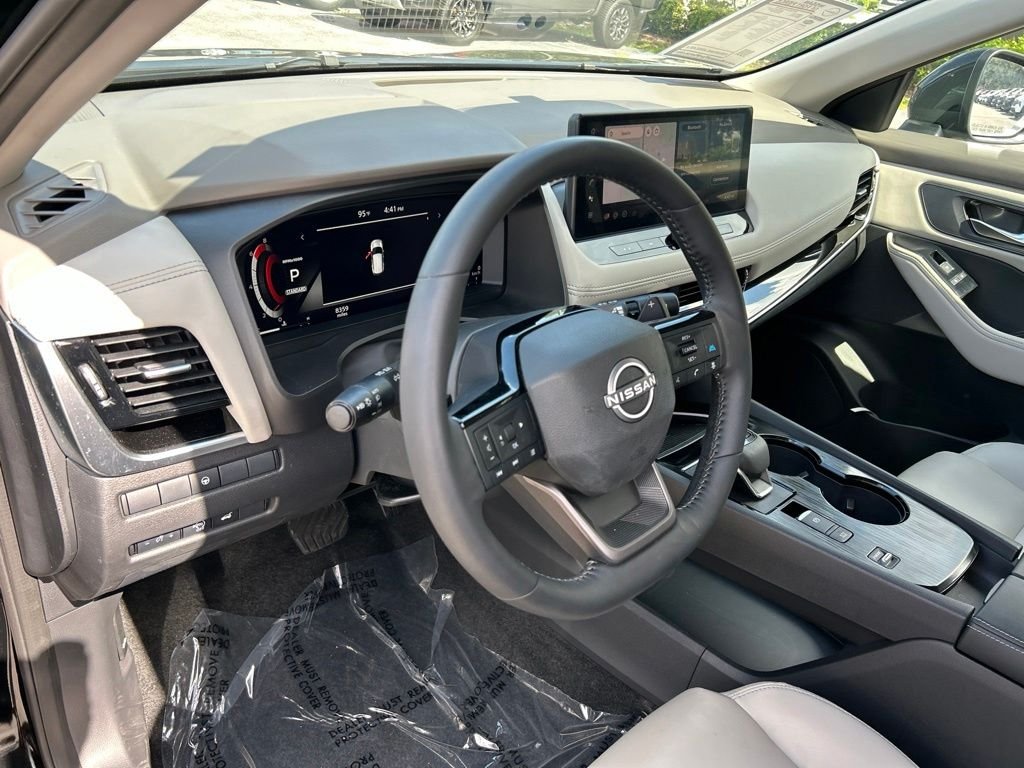 Used 2025 Black Nissan SL image 23