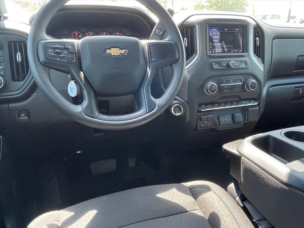 2026 Chevrolet Silverado 2500 HD Custom - Photo 9