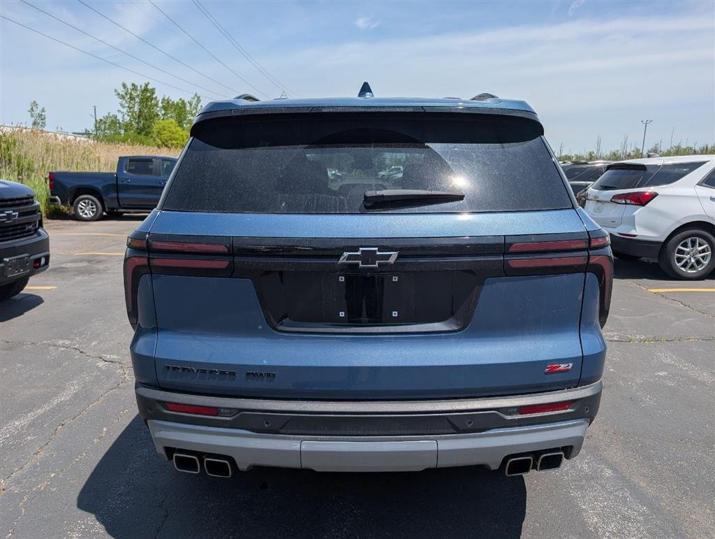 Used 2024 Lakeshore Blue Metallic Chevrolet AWD Z71 image 8