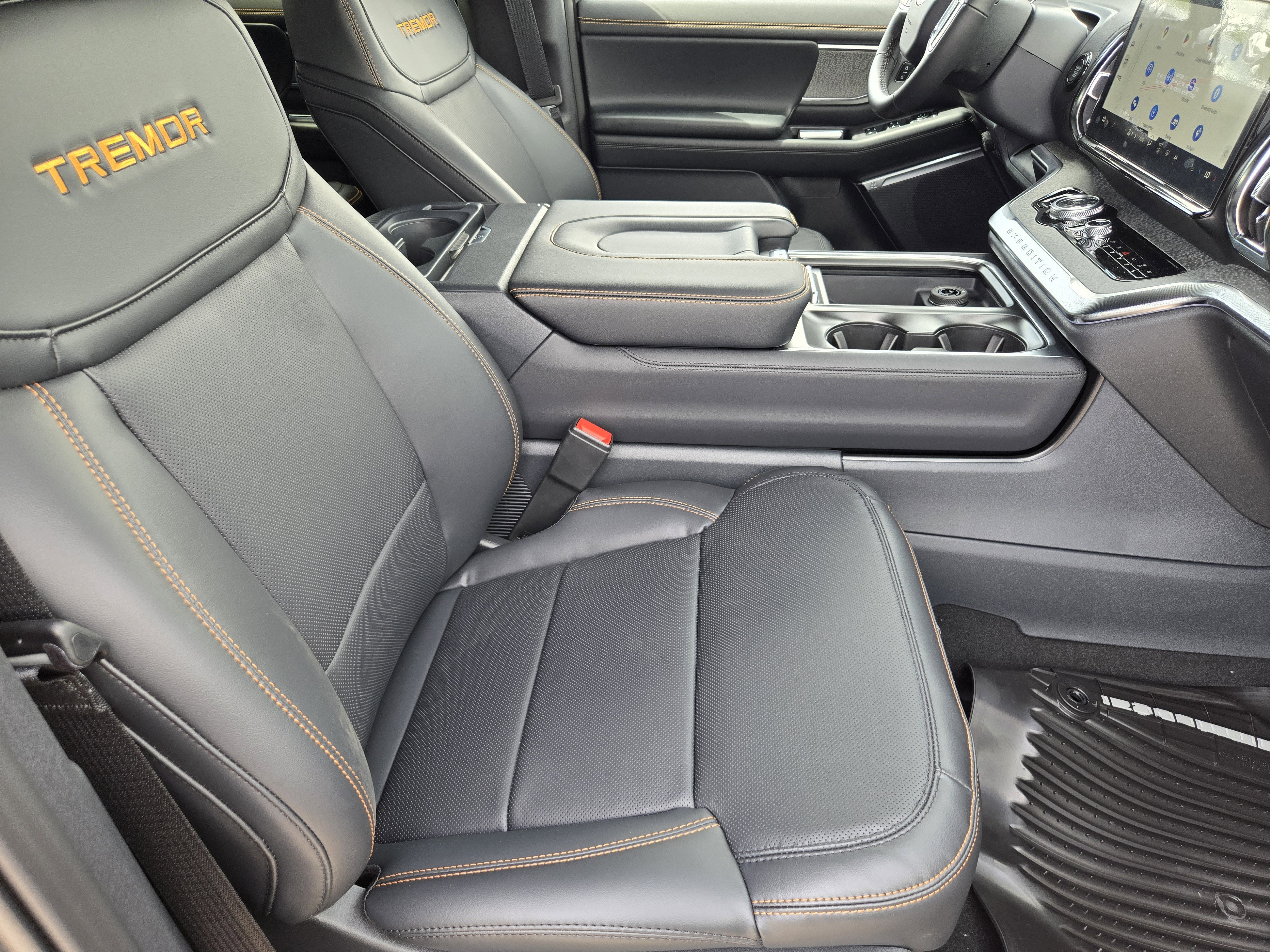 New 2026 Agate Black Metallic Ford Tremor image 9