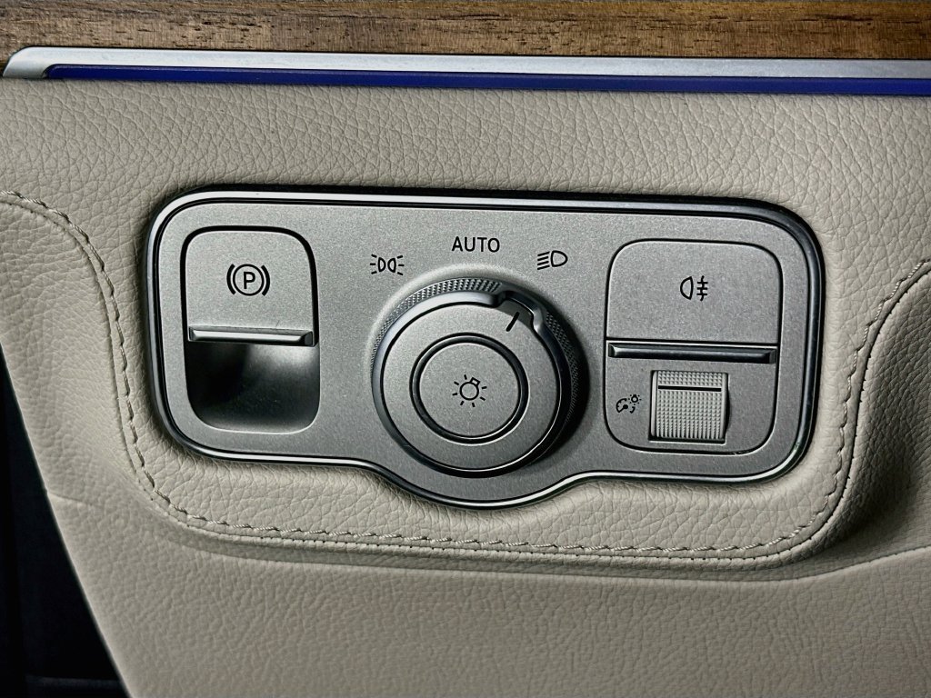 Certified Used 2024  Mercedes-Benz GLS 450 image 10