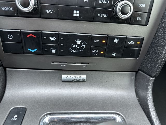 Used 2014 White Ford V6 image 18
