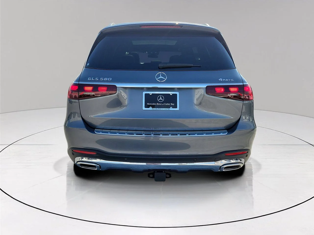 New 2026 Selenite Grey Metallic Mercedes-Benz GLS 580 image 5
