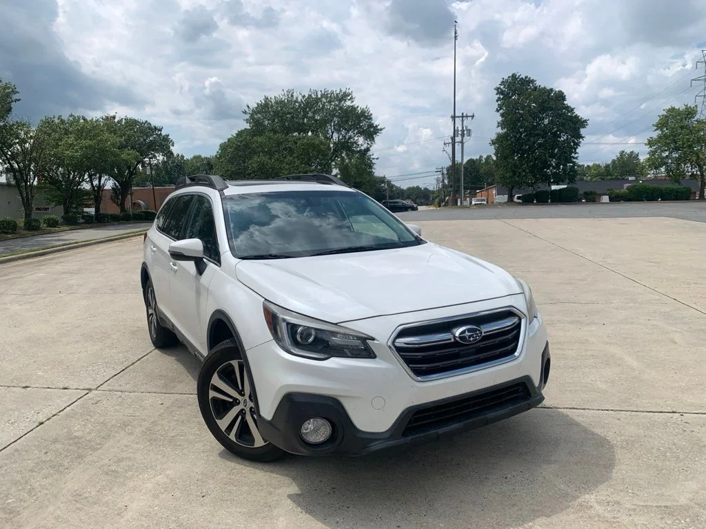 Used 2019 White Subaru 2.5i image 4