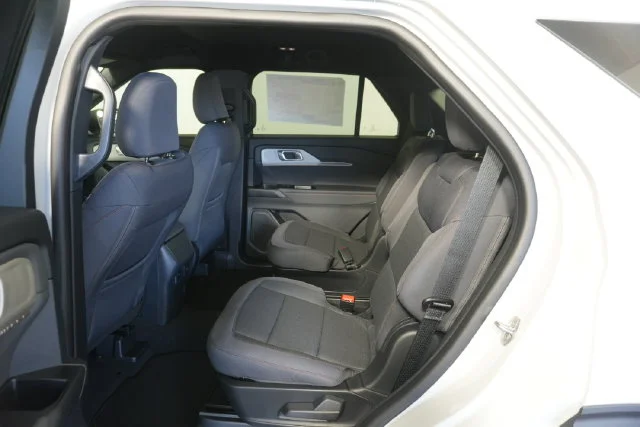 New 2027 Avalanche Gray Ford Active image 24