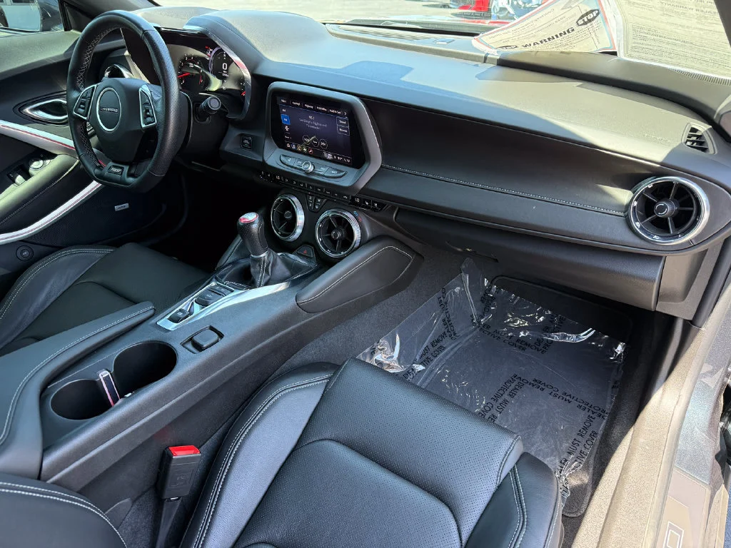Used 2022 Shadow Gray Metallic Chevrolet 2SS image 17