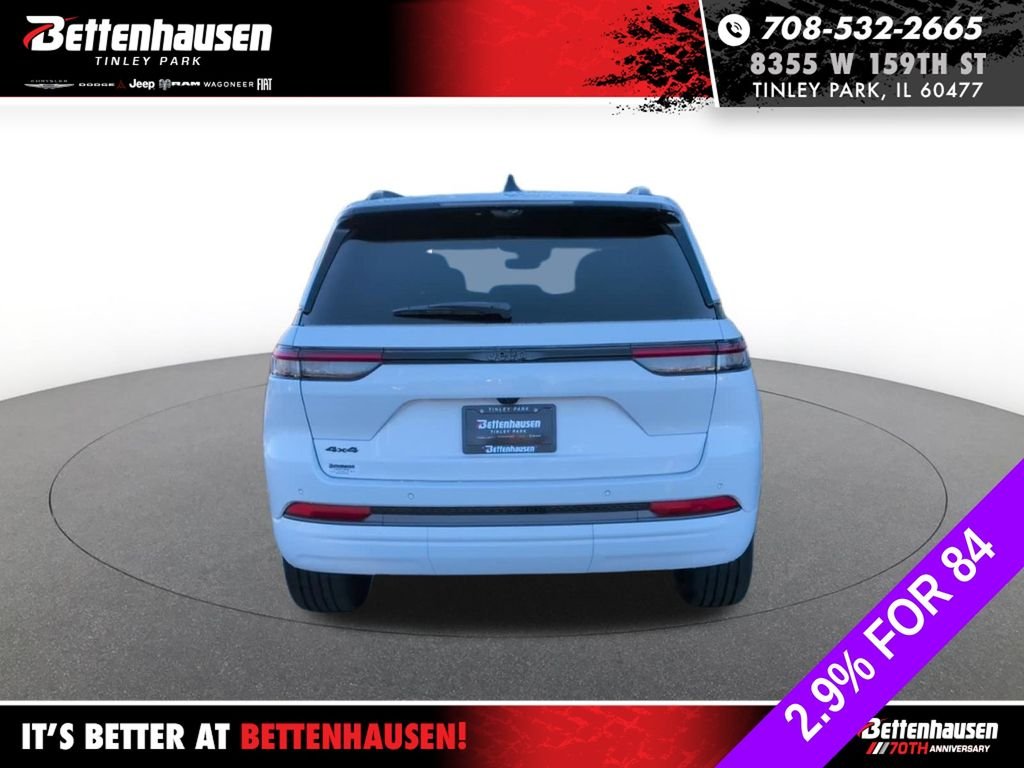 New 2026 Bright White Clear-Coat Exterior Paint Jeep Limited Reserve image 6