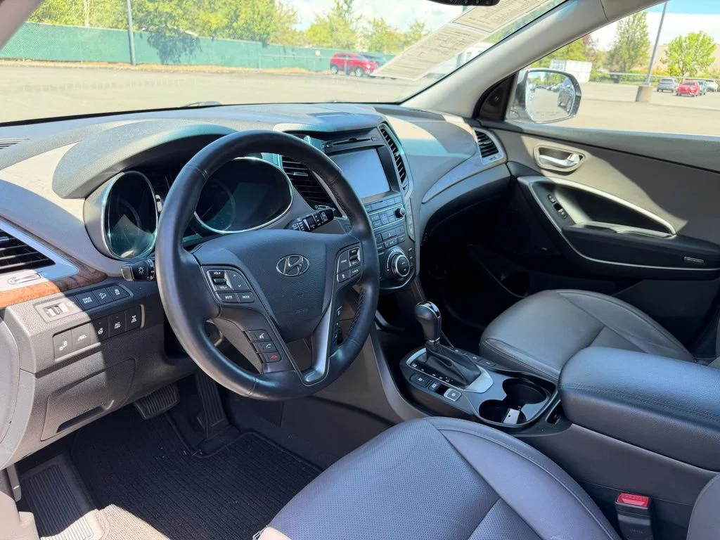 Used 2017 Circuit Silver Hyundai Limited Ultimate image 17