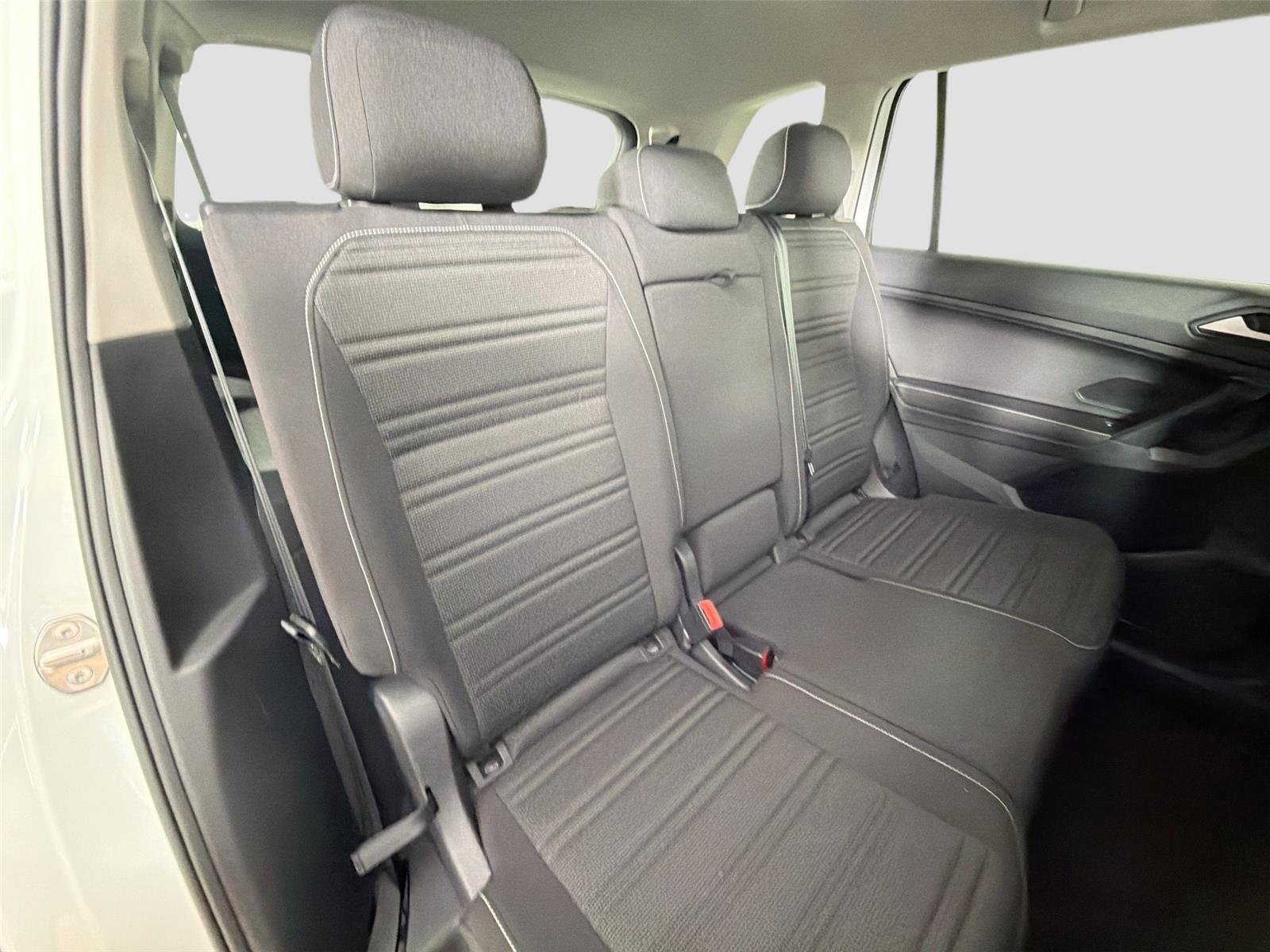 Certified Used 2023  Volkswagen S image 23