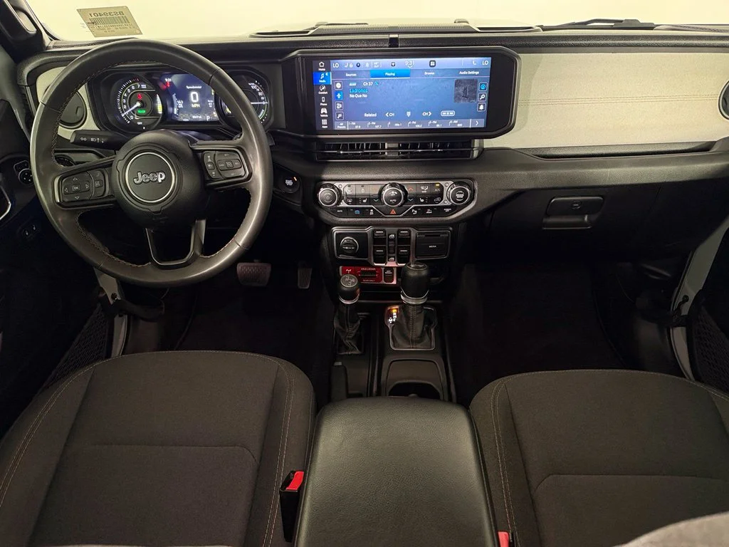 Used 2024  Jeep Willys 4xe image 14