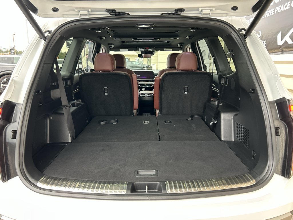 Certified Used 2025 Glacial White Pearl Kia SX image 14
