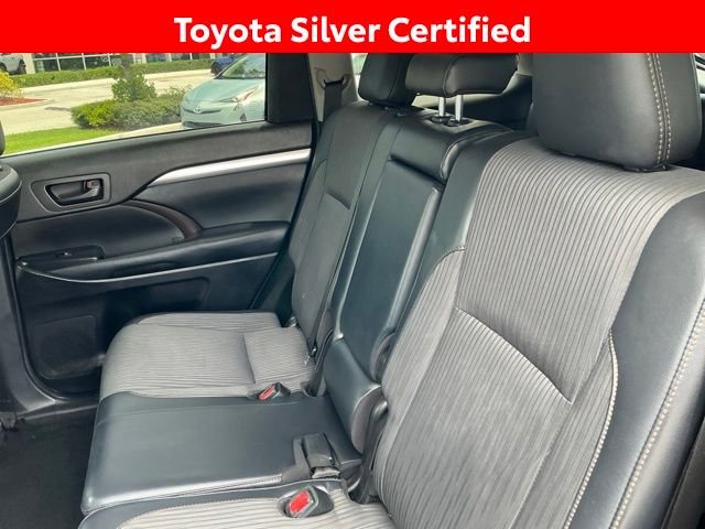 Used 2019 Black Toyota LE Plus image 23