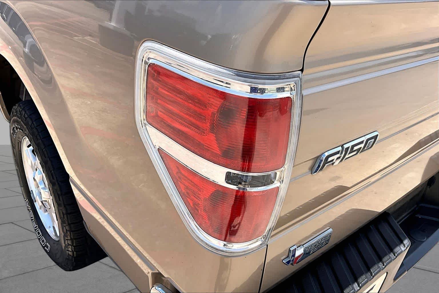 Used 2012 Pale Adobe Metallic Ford XLT image 27