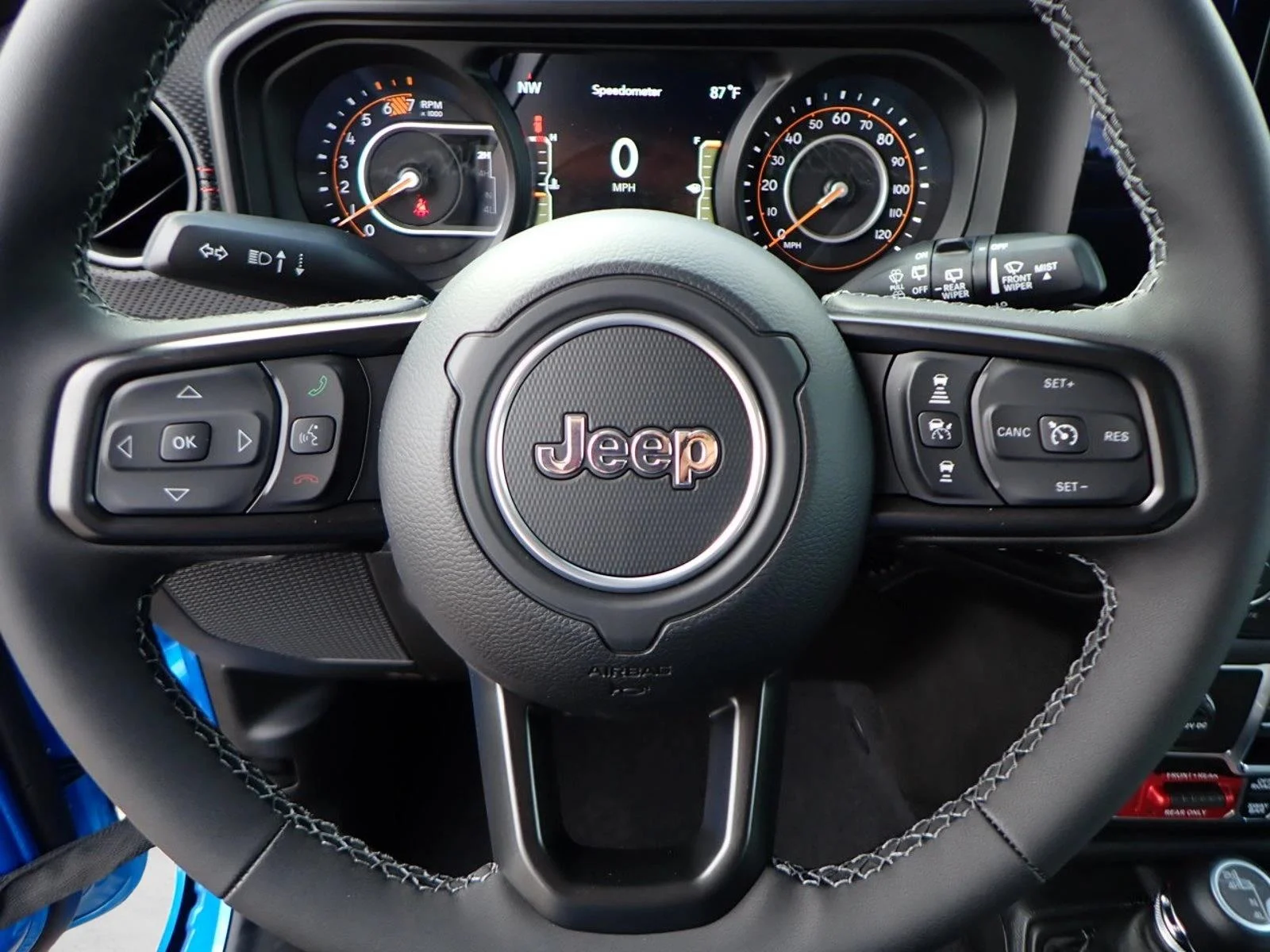 Used 2025 Hydro Blue Pearlcoat Jeep Rubicon image 12