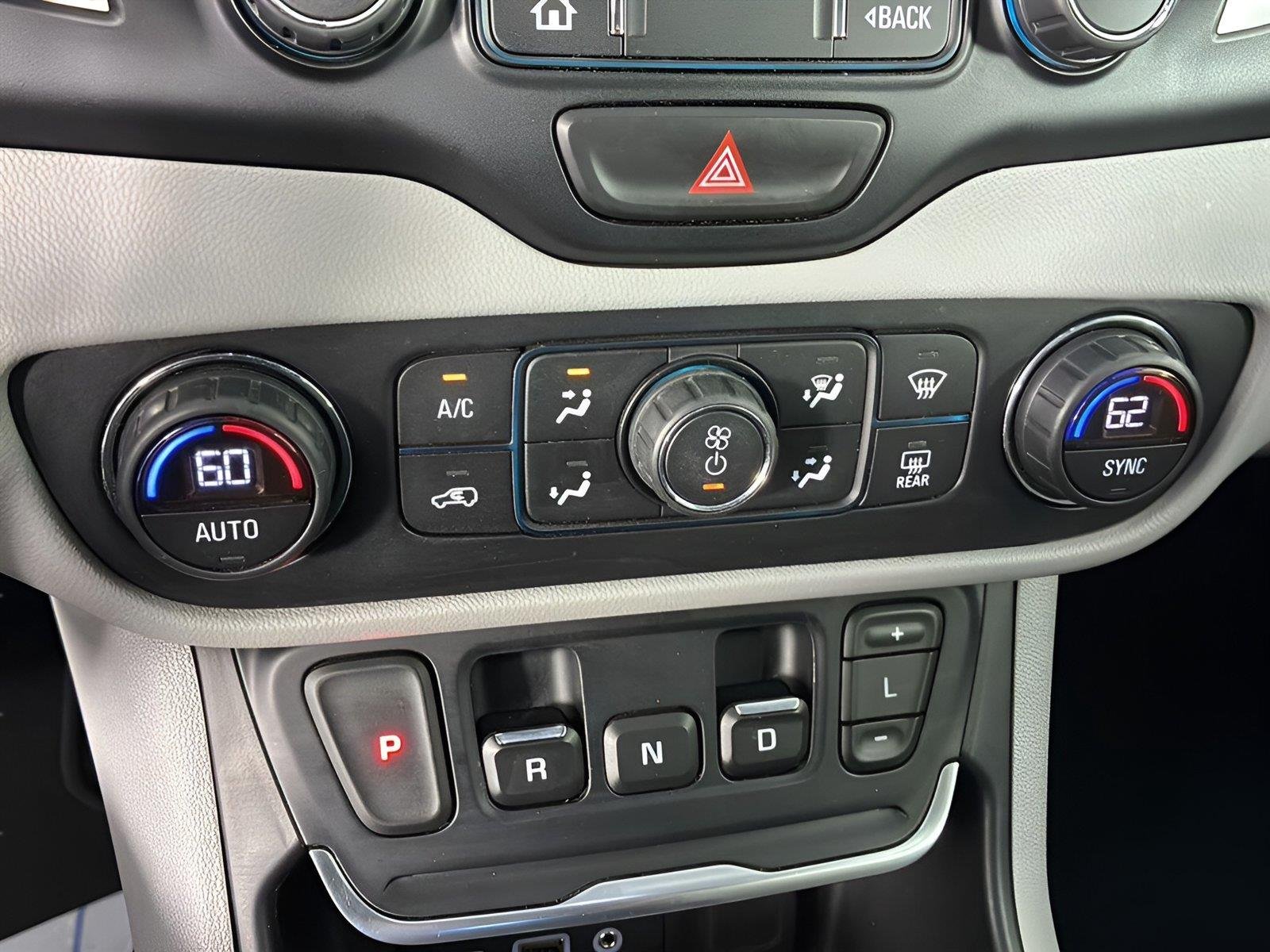 Used 2019 Quicksilver Metallic GMC SLT image 30