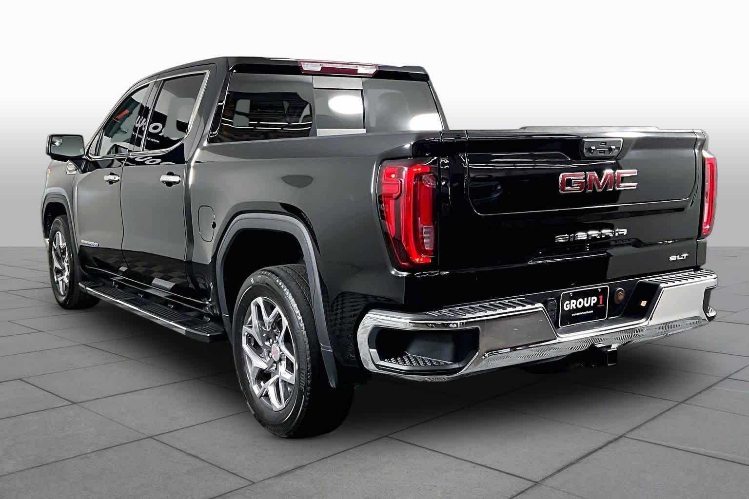 Used 2023 Onyx Black GMC SLT image 12
