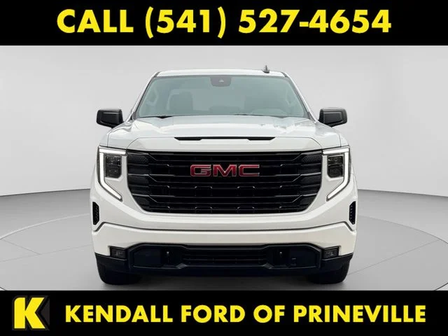 Used 2024 White GMC Elevation image 8