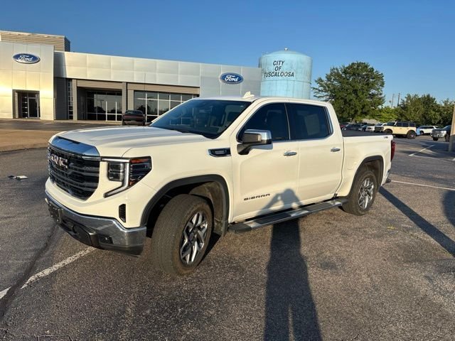 Used 2023 Summit White GMC SLT image 4