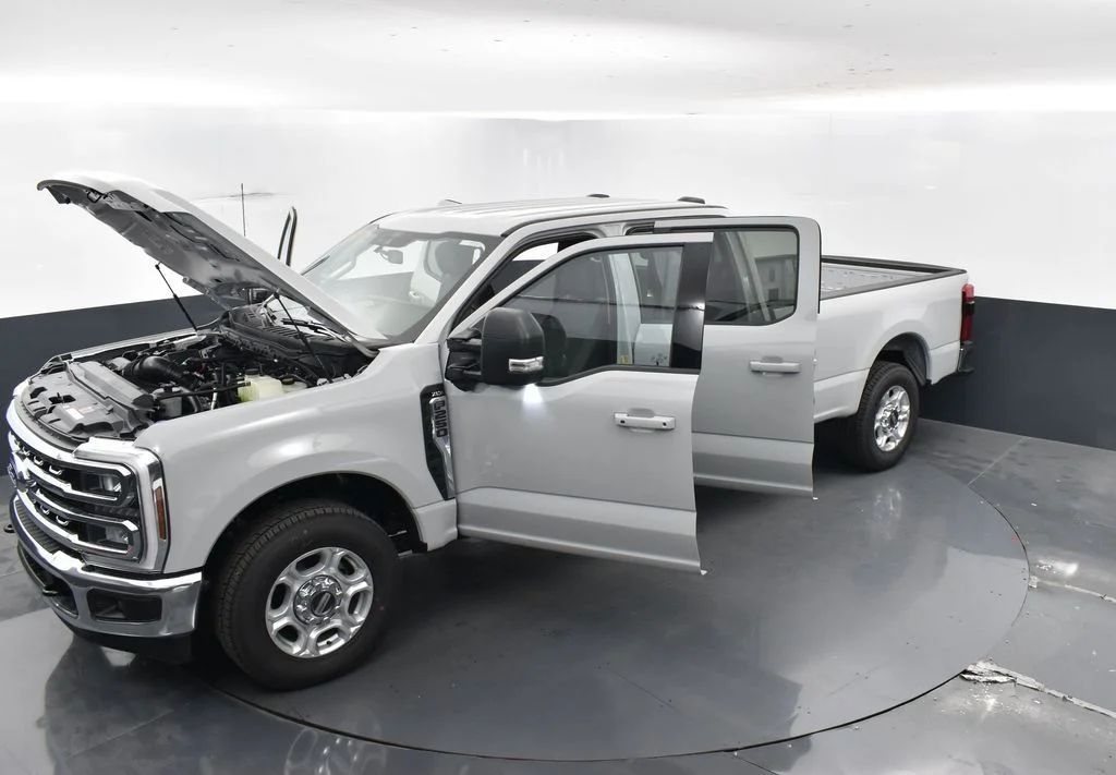 New 2026 White Ford XLT image 37