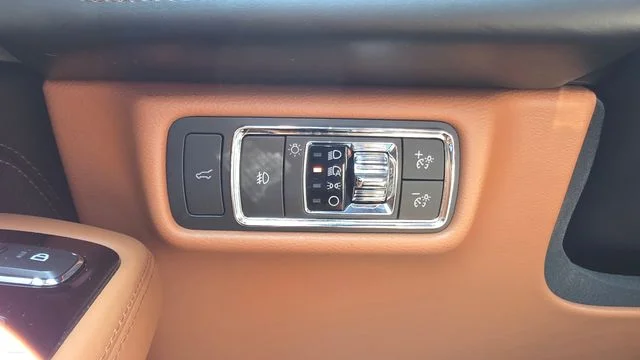 Certified Used 2020 Flight Blue Lincoln Black Label image 16