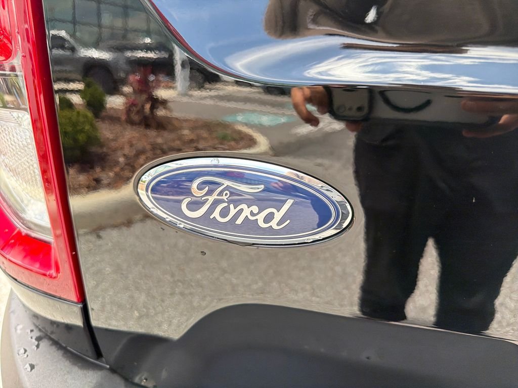 Used 2023 Black Ford Outer Banks image 12
