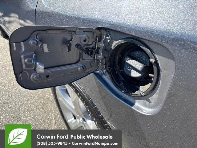 Used 2010 Magnetic Gray Metallic Toyota  image 10