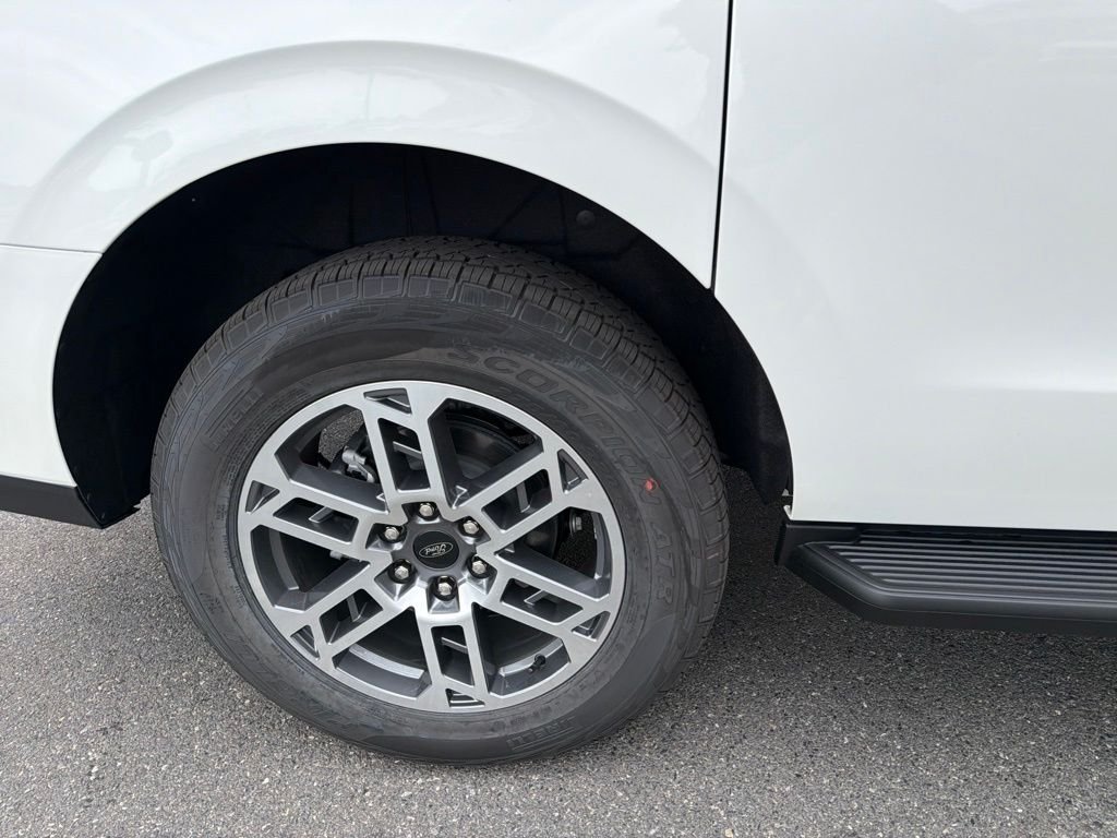 New 2026 Star White Metallic Tri-Coat Ford MAX Active image 11
