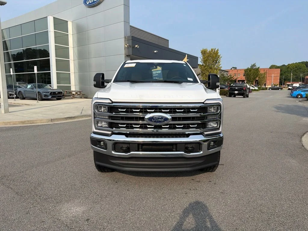 Certified Used 2026 Oxford White Ford Lariat image 3