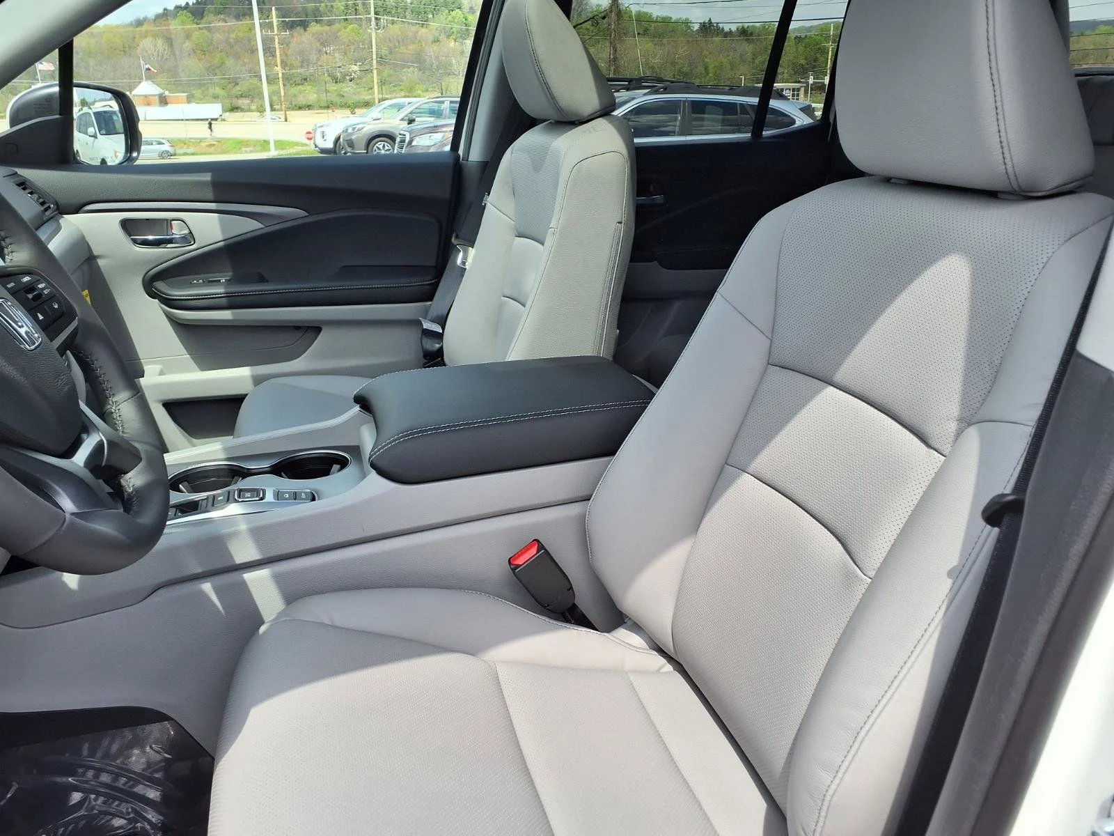 New 2026 Platinum White Pearl Honda RTL image 5