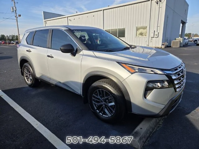 Used 2024 Silver Nissan S image 3