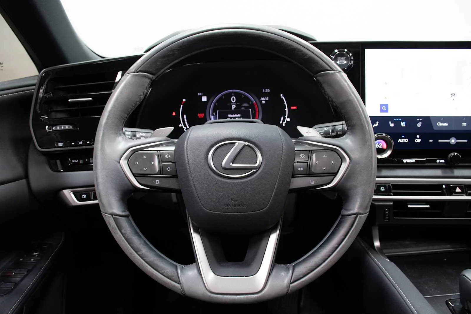 Certified Used 2024 Iridium Lexus Premium Plus image 15