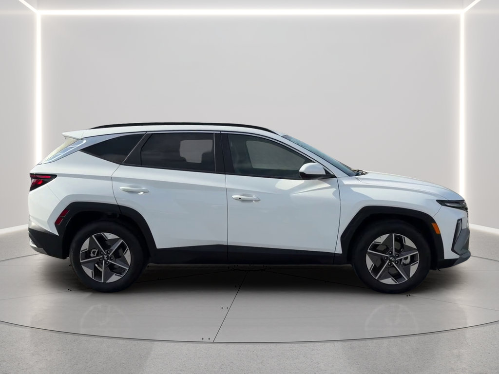 Used 2026 White Hyundai SEL image 4