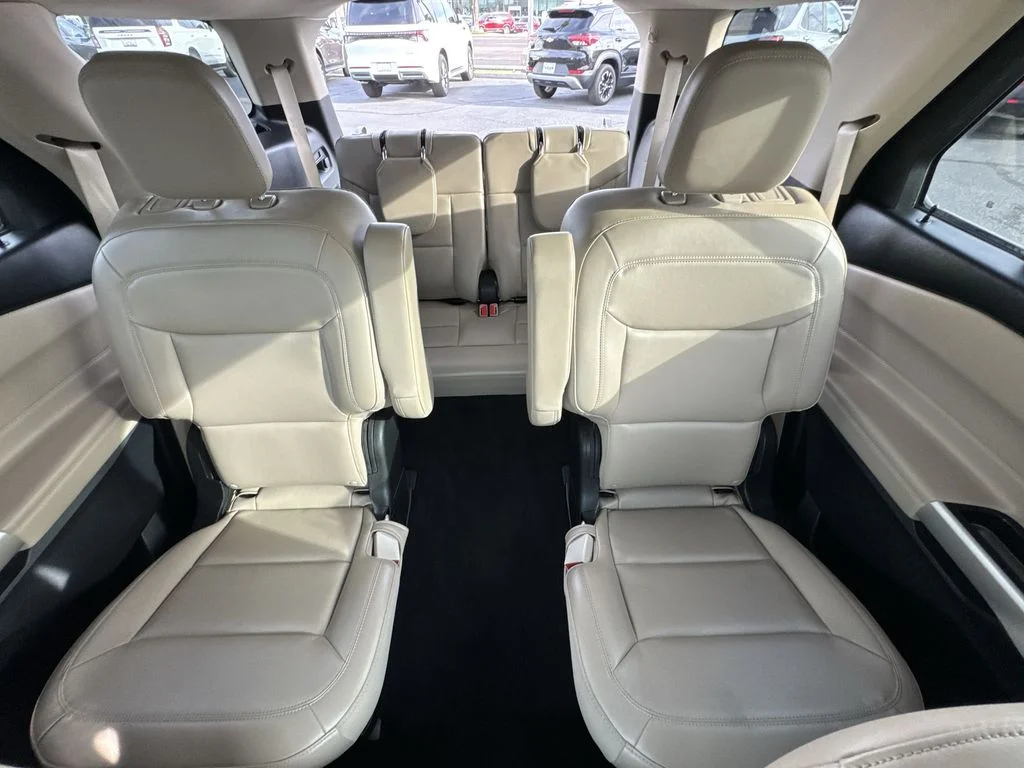 Used 2022 Red Ford XLT image 25