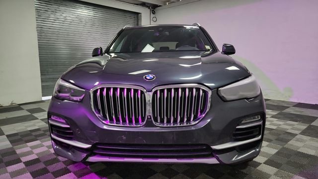Used 2020 Gray BMW sDrive40i image 3