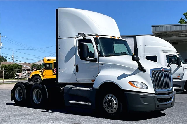 2022 International LT625 6x4 