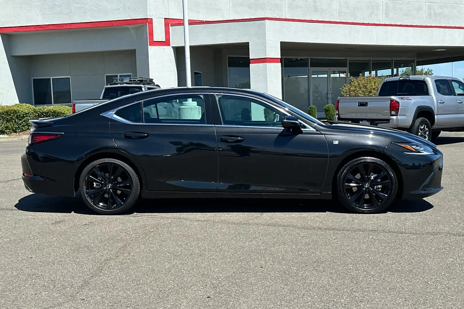 Certified Used 2023 CAVIAR Lexus F SPORT Handling image 6
