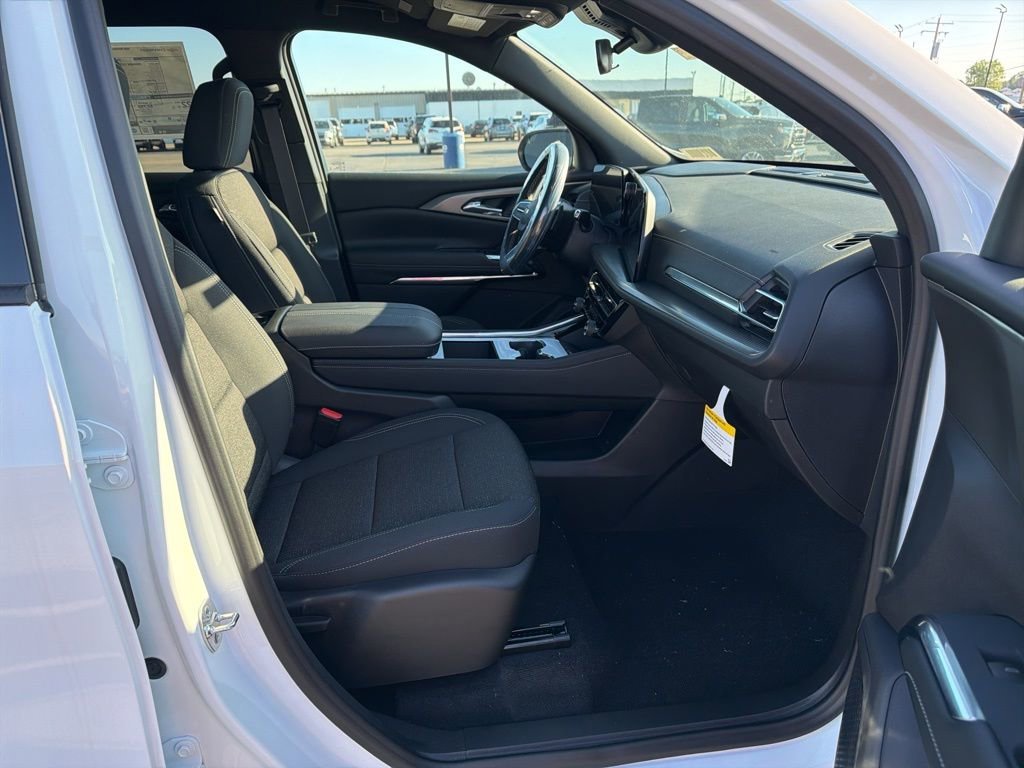 New 2026 Summit White Chevrolet LT image 10