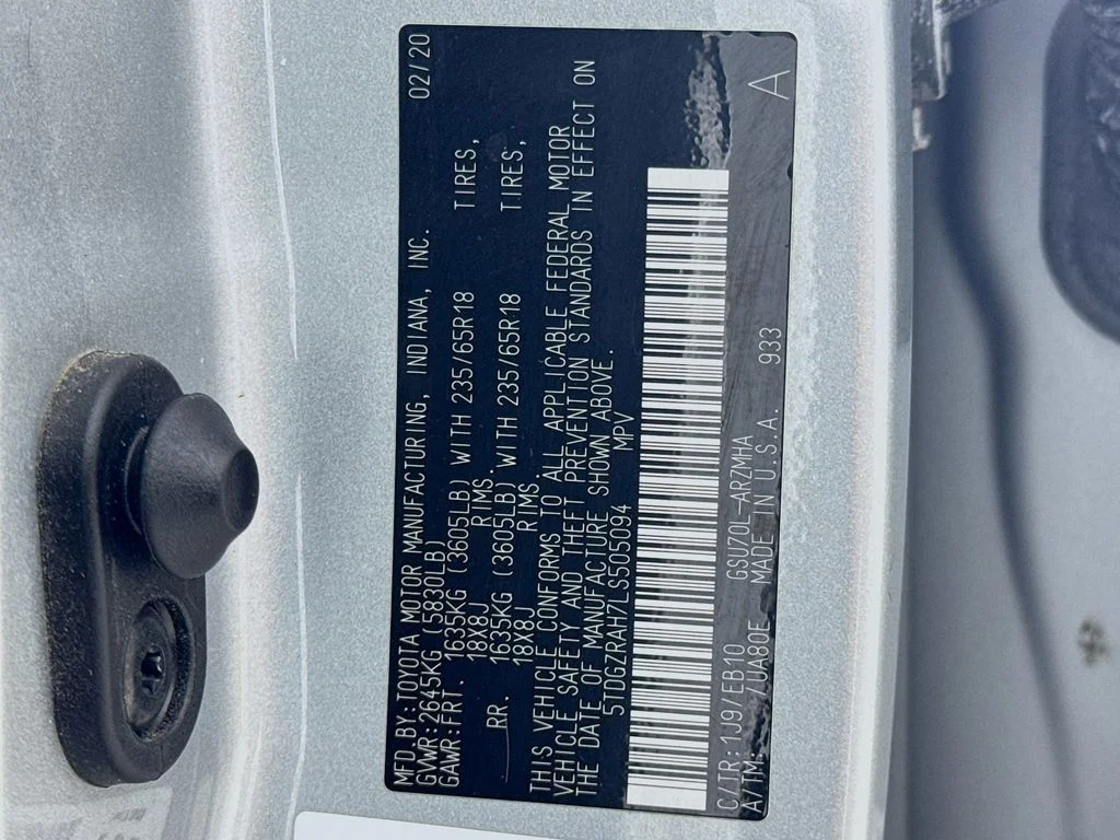 Used 2020 Celestial Silver Metallic Toyota XLE image 42