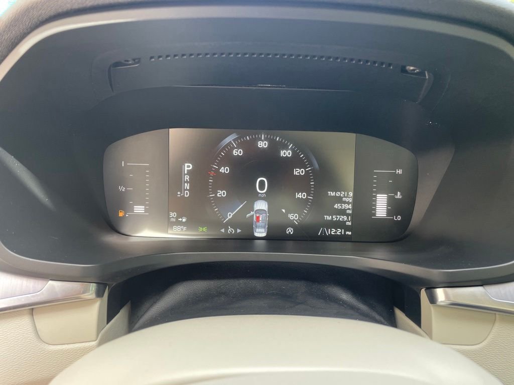 Used 2019 Blackstone Volvo T6 Momentum image 11