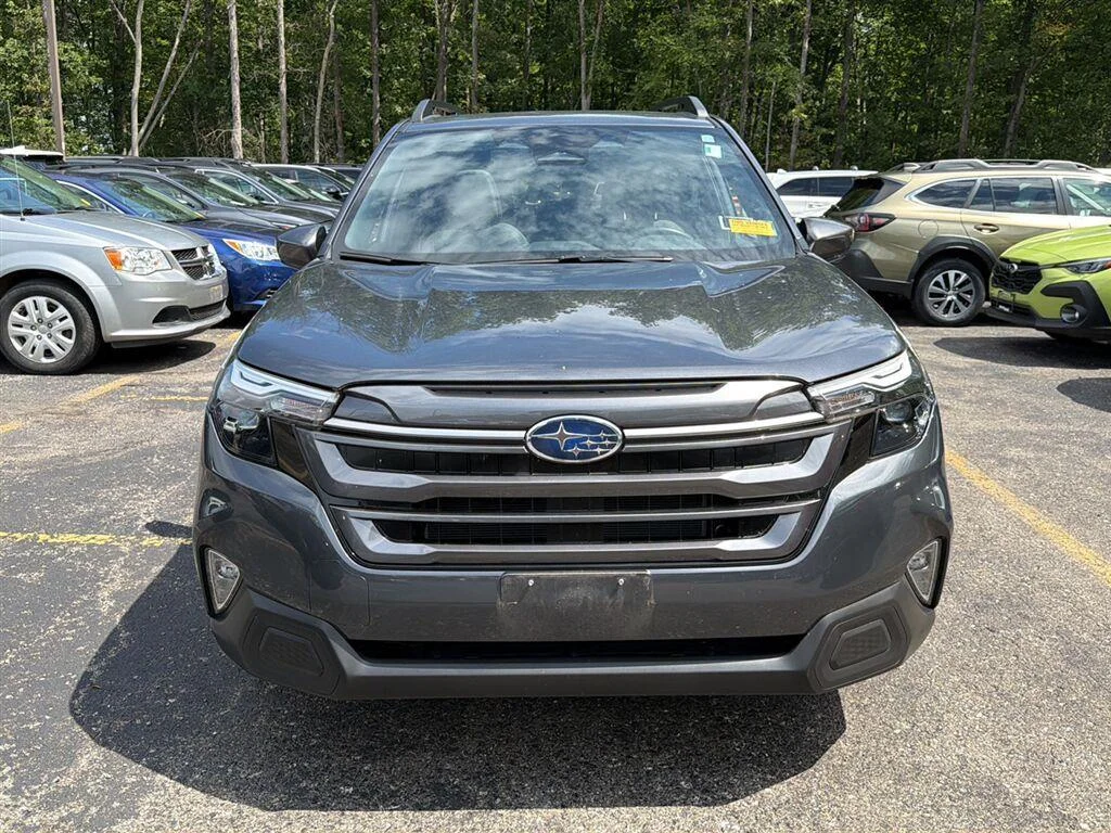 Used 2025 Magnetite Gray Metallic Subaru Premium image 13