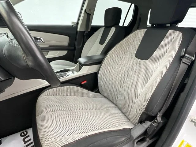 Used 2016 White GMC SLE-2 image 5