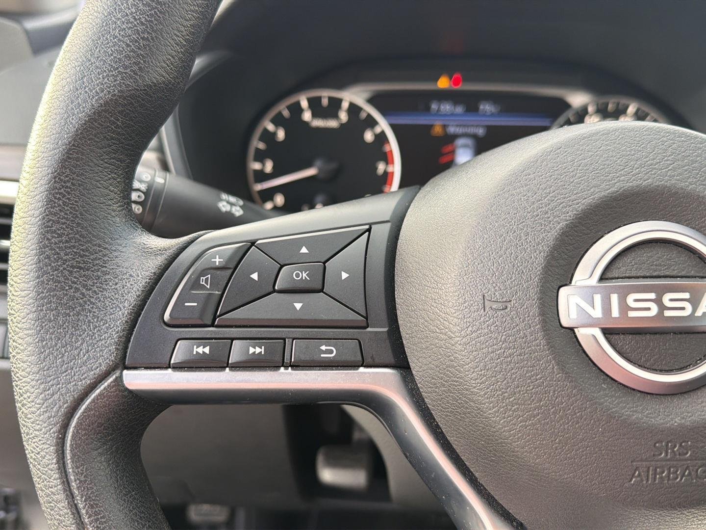 2025 Nissan Altima SV - Photo 21