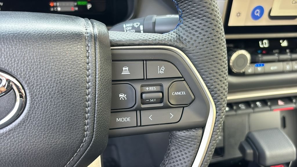 New 2026 Wind Chill Pearl <sup>1</sup> Toyota Tundra Platinum image 20