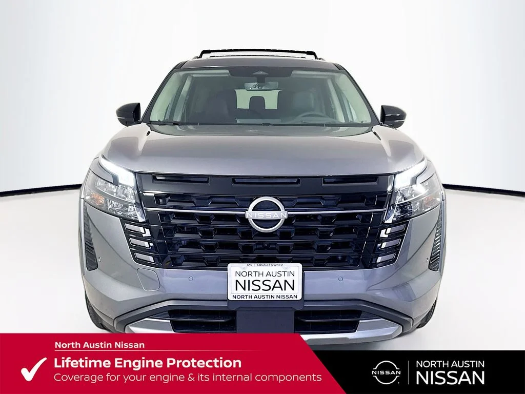 New 2026 Gray Nissan Platinum image 3