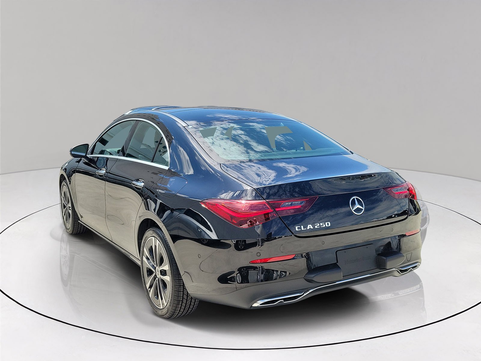 Certified Used 2026 Night Black Mercedes-Benz CLA 250 image 4