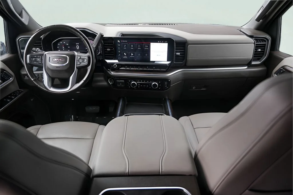 Used 2024 Blue GMC SLT image 29