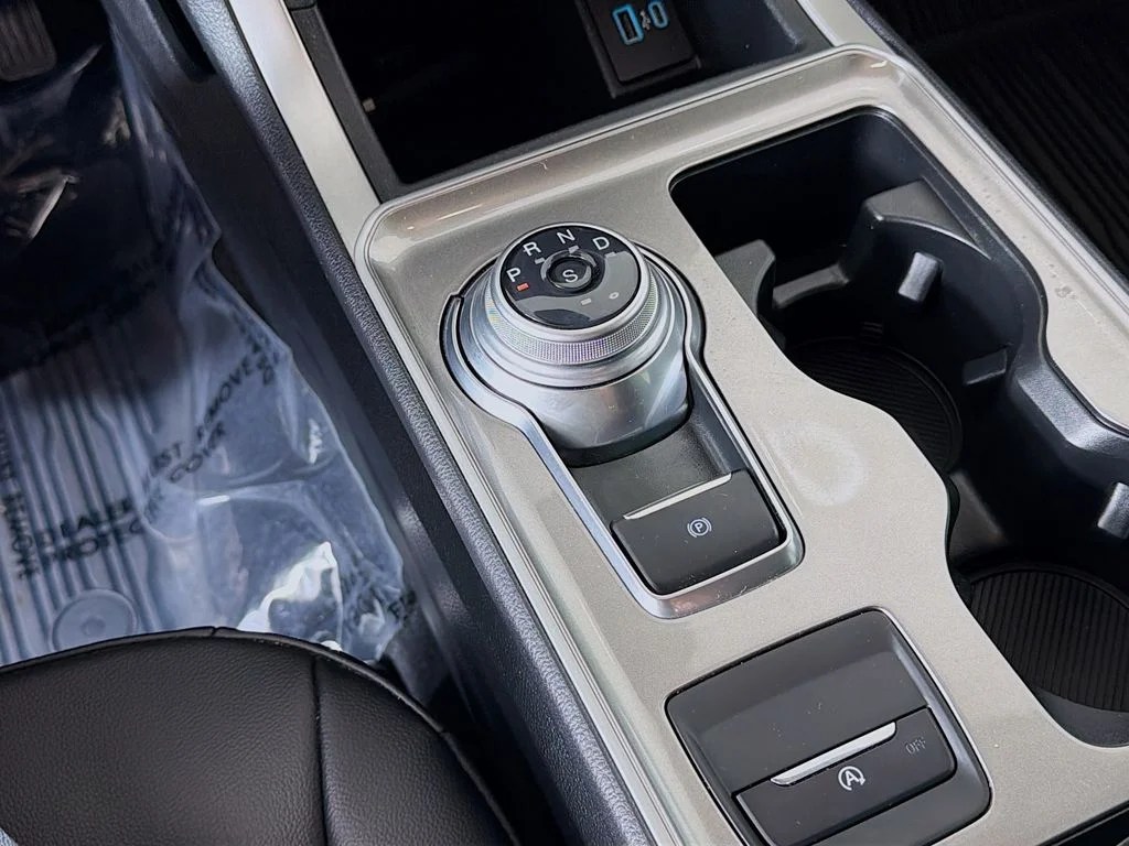 Used 2024 Iconic Silver Metallic Ford SEL image 36