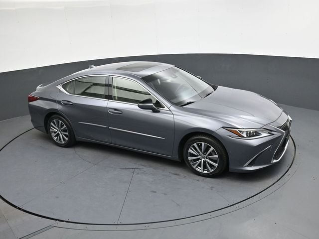 Used 2019 Gray Lexus 350 image 17